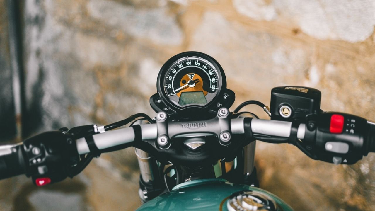 handlebars on a motorcycle
